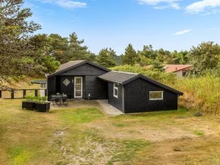 Holiday Home Gillis - 900m from the sea by Interhome - 0