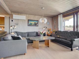 Holiday Home Eljene - 750m from the sea by Interhome - 9