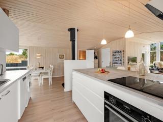 Holiday Home Julan - 600m from the sea by Interhome - 6