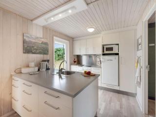 Holiday Home Steffen - 450m to the fjord by Interhome - 4