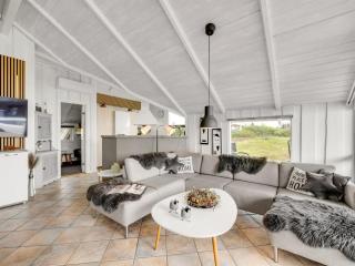 Holiday Home Cyrill - 250m to the fjord by Interhome - 3