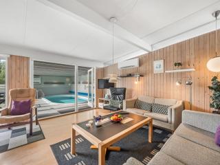 Holiday Home Yorik - 800m from the sea by Interhome - 7