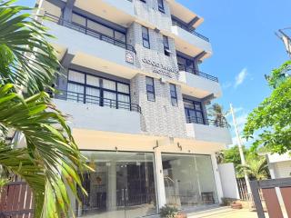Coco Winds Hotel - 9