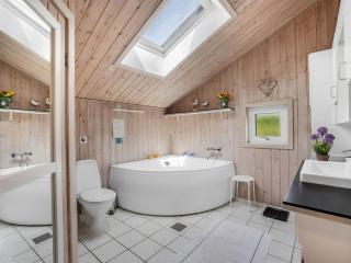Holiday Home Gedda - 700m from the sea by Interhome - 7