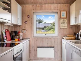 Holiday Home Gedda - 700m from the sea by Interhome - 3