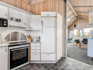 Holiday Home Marisol - 600m to the fjord by Interhome - 4