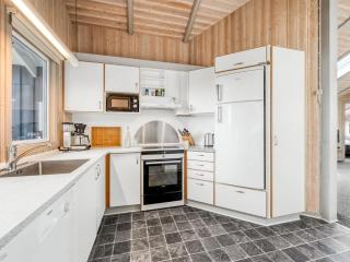 Holiday Home Marisol - 600m to the fjord by Interhome - 3