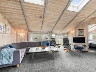 Holiday Home Marisol - 600m to the fjord by Interhome - 2