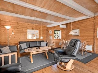 Holiday Home Yaris - 800m to the fjord by Interhome - 2