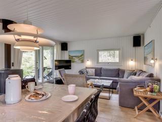 Holiday Home Tjordis - 600m to the fjord by Interhome - 5