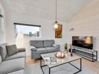 Holiday Home Tola - 450m from the sea by Interhome - 3