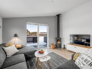 Holiday Home Damaskin - 300m from the sea by Interhome - 7