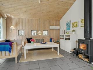Holiday Home Aslak - 350m from the sea by Interhome - 7
