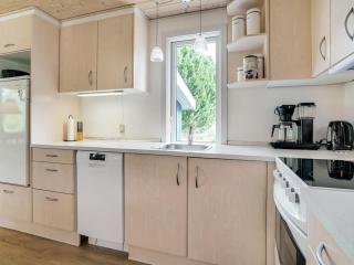 Holiday Home Hughlek - 900m from the sea by Interhome - 2