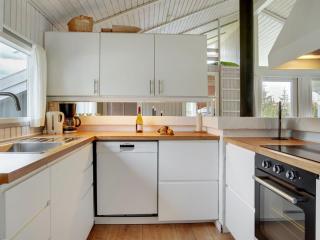 Holiday Home Kragh - 950m from the sea by Interhome - 6