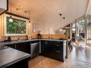 Holiday Home Ansfried - 900m from the sea by Interhome - 6