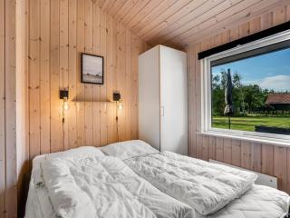 Holiday Home Ansfried - 900m from the sea by Interhome - 4