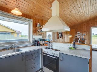 Holiday Home Svea - 400m from the sea by Interhome - 4