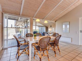 Holiday Home Rink - 150m from the sea by Interhome - 7