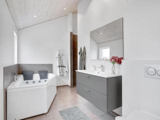 Holiday Home Arlina - 1-5km from the sea by Interhome - 6