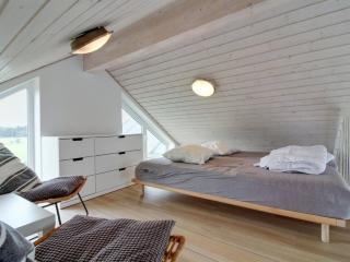Apartment Adna - 700m from the sea by Interhome - 2