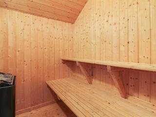 Holiday Home Synnöve - 550m from the sea by Interhome - 1