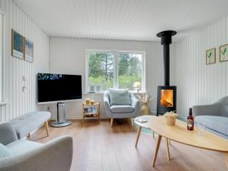 Holiday Home Ylva - 650m from the sea by Interhome - 9