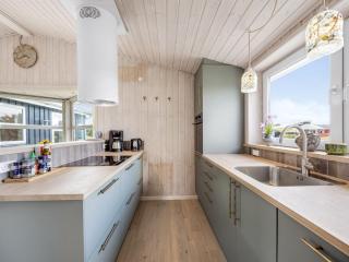 Holiday Home Cvetan - 200m from the sea by Interhome - 7