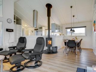 Holiday Home Hilkka - 500m from the sea by Interhome - 3