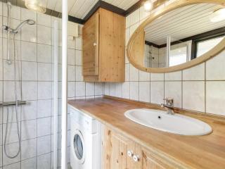 Holiday Home Biergh - 600m from the sea by Interhome - 5