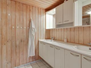 Holiday Home Gesine - 900m from the sea by Interhome - 4