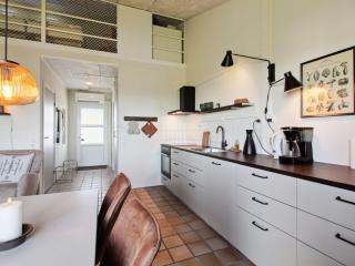 Apartment Eydis - 150m from the sea by Interhome - 7
