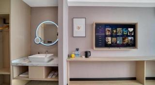 GreenTree Inn Jiaxing ZhongHuan South Road Zhonggang City Express Hotel - 1