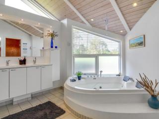 Holiday Home Villads - 1km from the sea by Interhome - 9