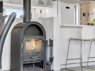 Holiday Home Aponi - 400m from the sea by Interhome - 4