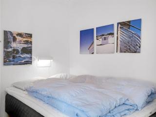Apartment Radica - 50m from the sea by Interhome - 5