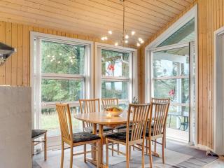 Holiday Home Hilke - 850m from the sea by Interhome - 5