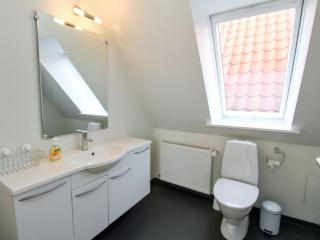 Holiday Home Gisken - 600m from the sea by Interhome - 1