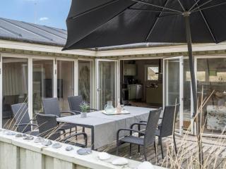 Holiday Home Erwith - 50m from the sea by Interhome - 7