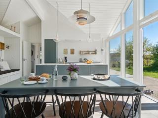 Holiday Home Gregor - 300m from the sea by Interhome - 1