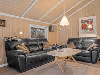 Holiday Home Uta - 300m from the sea by Interhome - 5