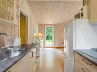 Holiday Home Tineke - 200m from the sea by Interhome - 3