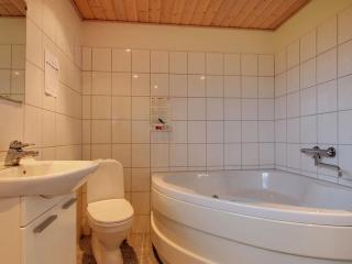 Holiday Home Karanfilka - 900m from the sea by Interhome - 3