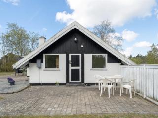 Holiday Home Arnfin - 160m from the sea by Interhome - 6