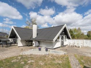 Holiday Home Arnfin - 160m from the sea by Interhome - 5