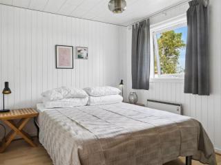Holiday Home Margit - 10m from the sea by Interhome - 2