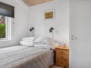 Holiday Home Margit - 10m from the sea by Interhome - 1