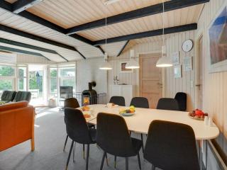 Holiday Home Bruno - 200m from the sea by Interhome - 4