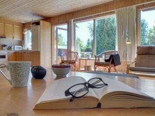 Holiday Home Hege - 450m from the sea by Interhome - 5