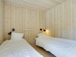 Holiday Home Hughe - 300m from the sea by Interhome - 2